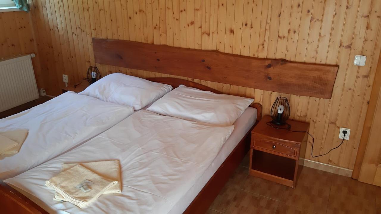 Penzion Pri Studnicke Omastina Екстериор снимка